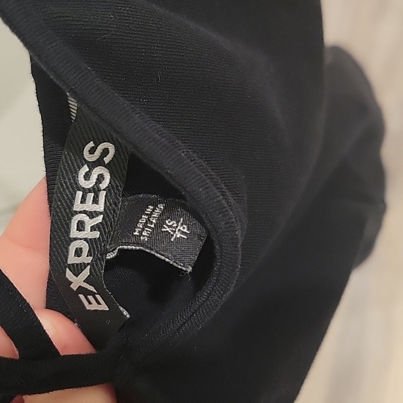 Express Dress - Picture 4 of 4